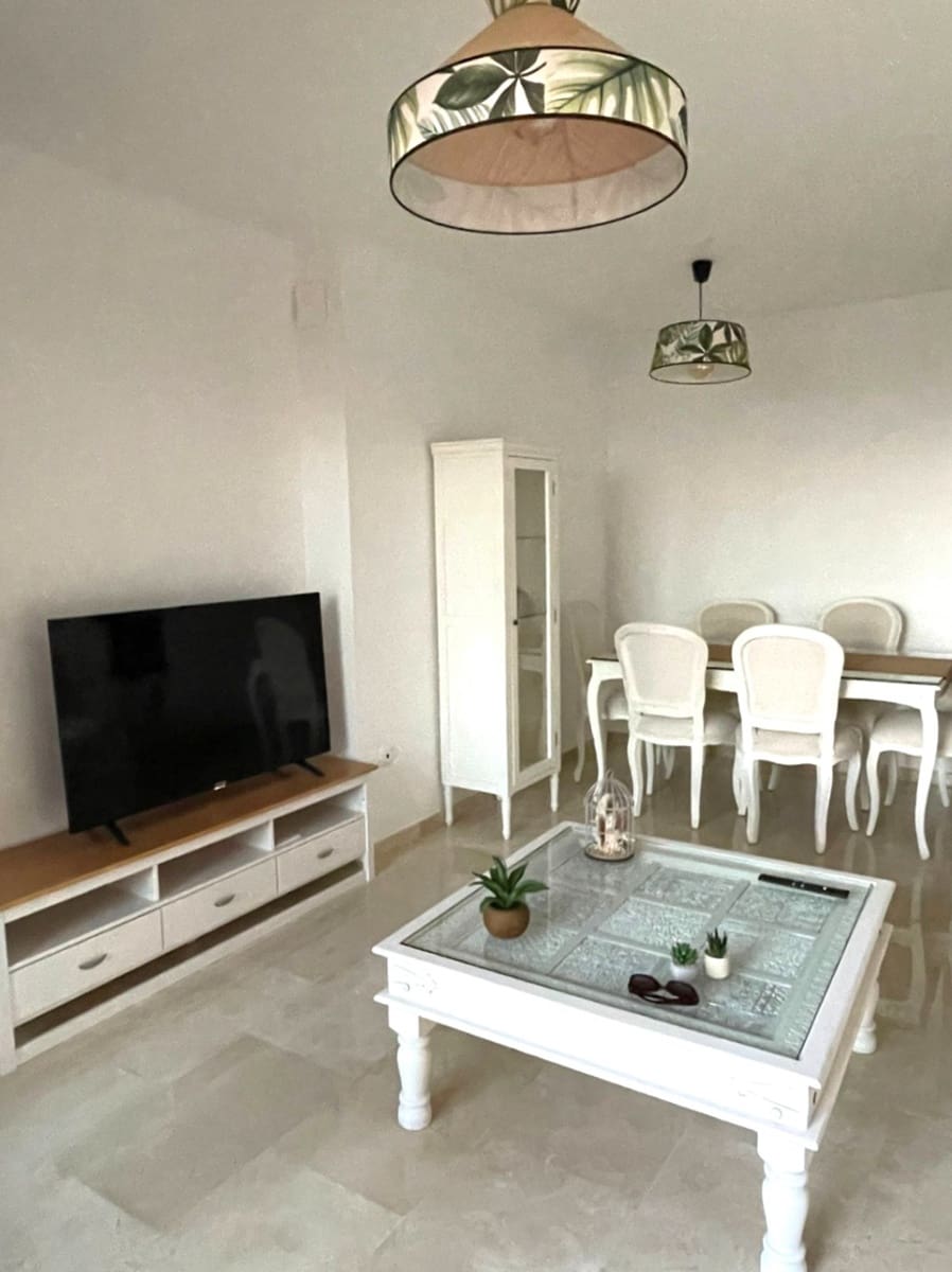 Appartement de 2 chambres à louer à Finestrat avec piscine garage - 1 550 € (Ref: 9356960)
