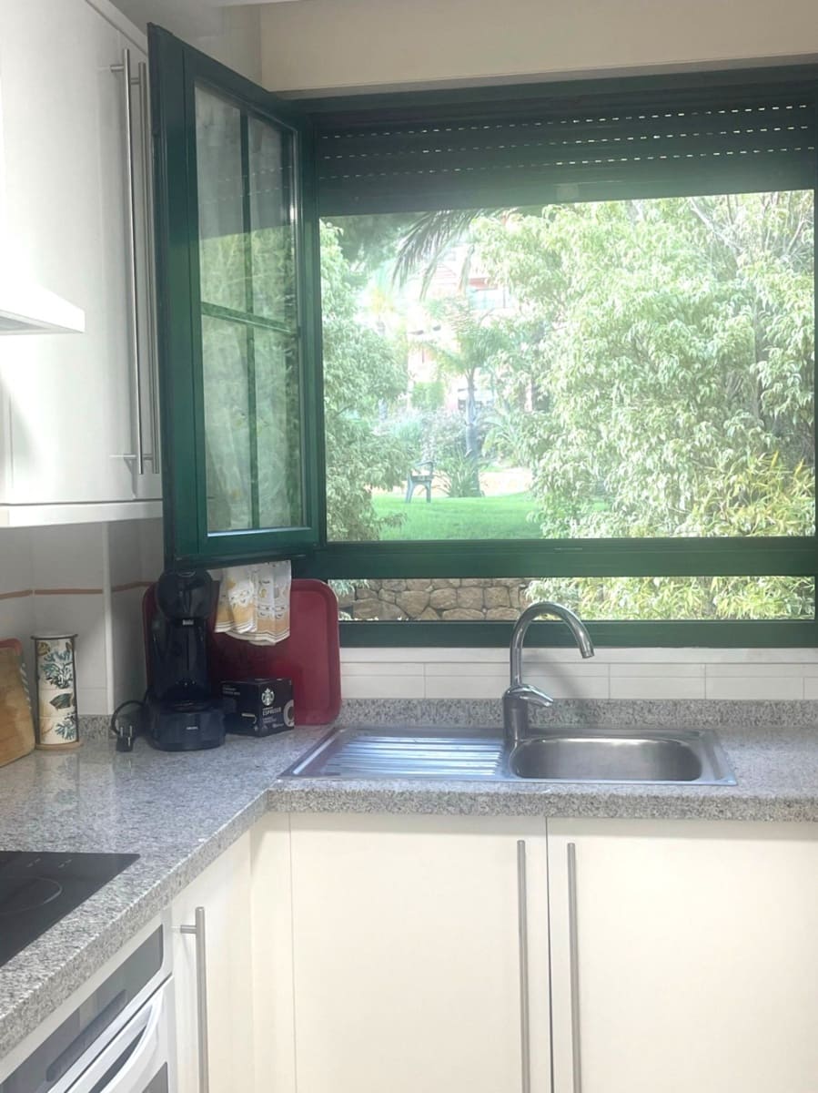 Appartement de 2 chambres à louer à Finestrat avec piscine garage - 1 550 € (Ref: 9356960)