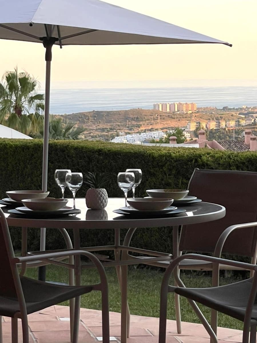 Appartement de 2 chambres à louer à Finestrat avec piscine garage - 1 550 € (Ref: 9356960)