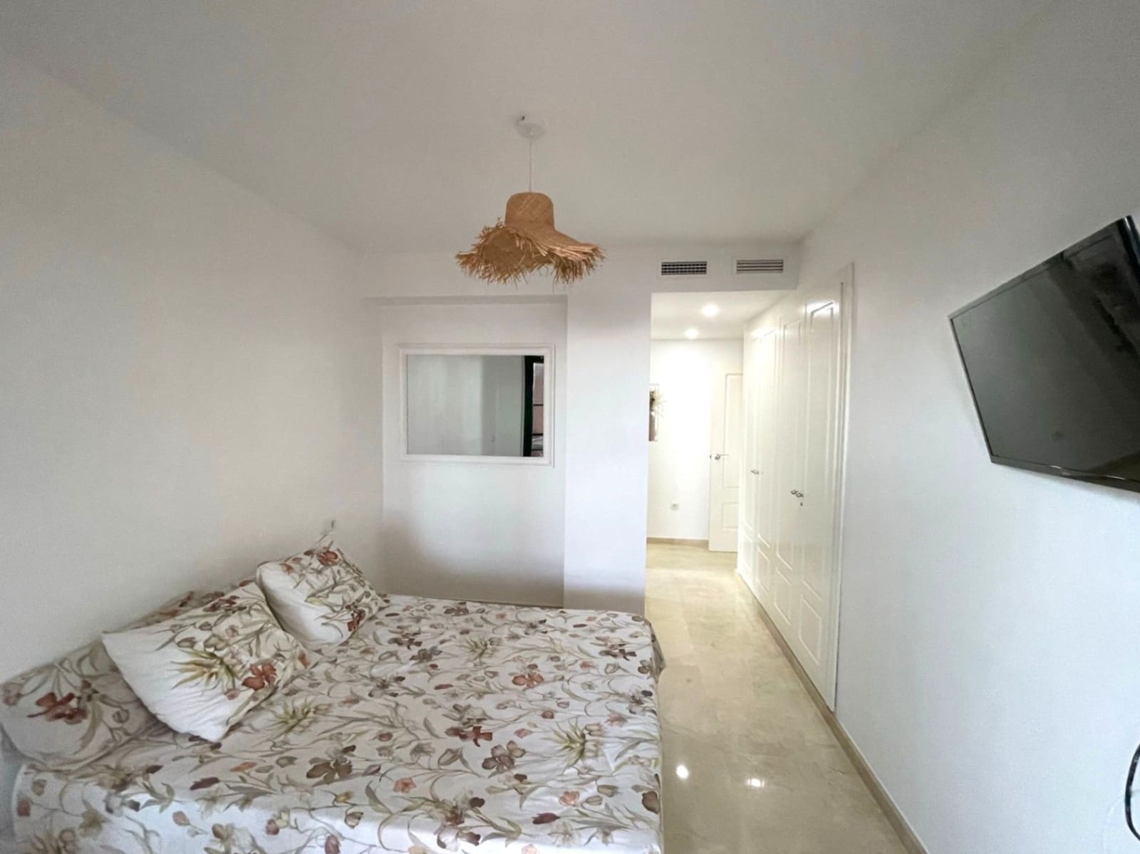 Appartement de 2 chambres à louer à Finestrat avec piscine garage - 1 550 € (Ref: 9356960)