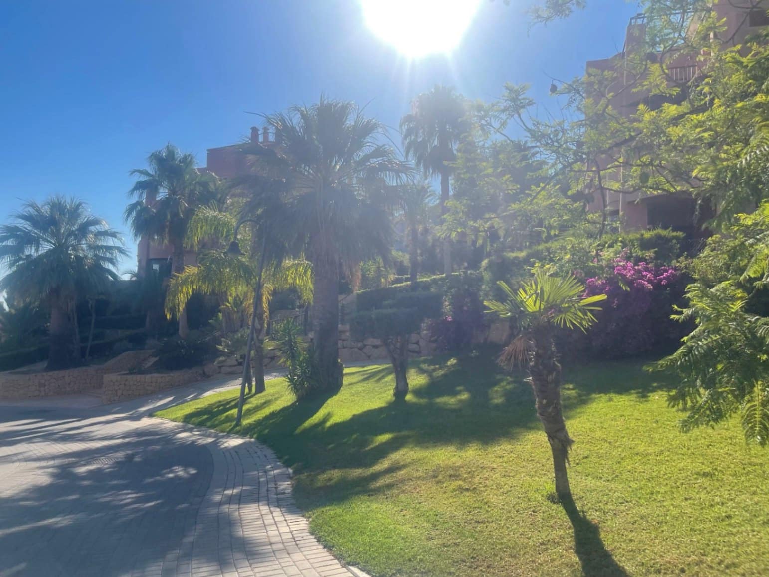 Appartement de 2 chambres à louer à Finestrat avec piscine garage - 1 550 € (Ref: 9356960)