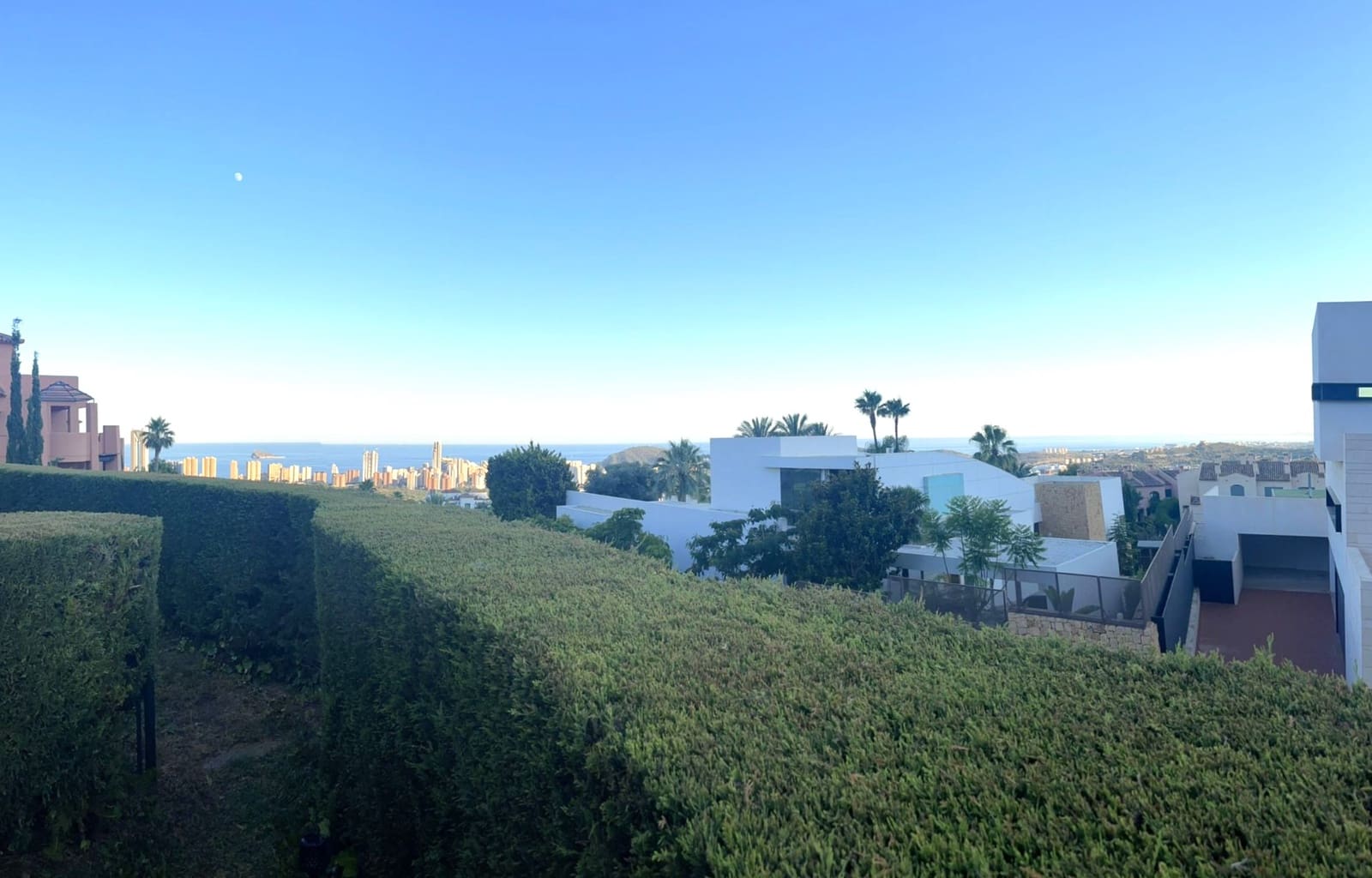 Appartement de 2 chambres à louer à Finestrat avec piscine garage - 1 550 € (Ref: 9356960)