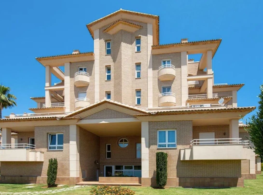 2 slaapkamer Appartement te koop in Oliva met zwembad garage - € 295.000 (Ref: 9366025)