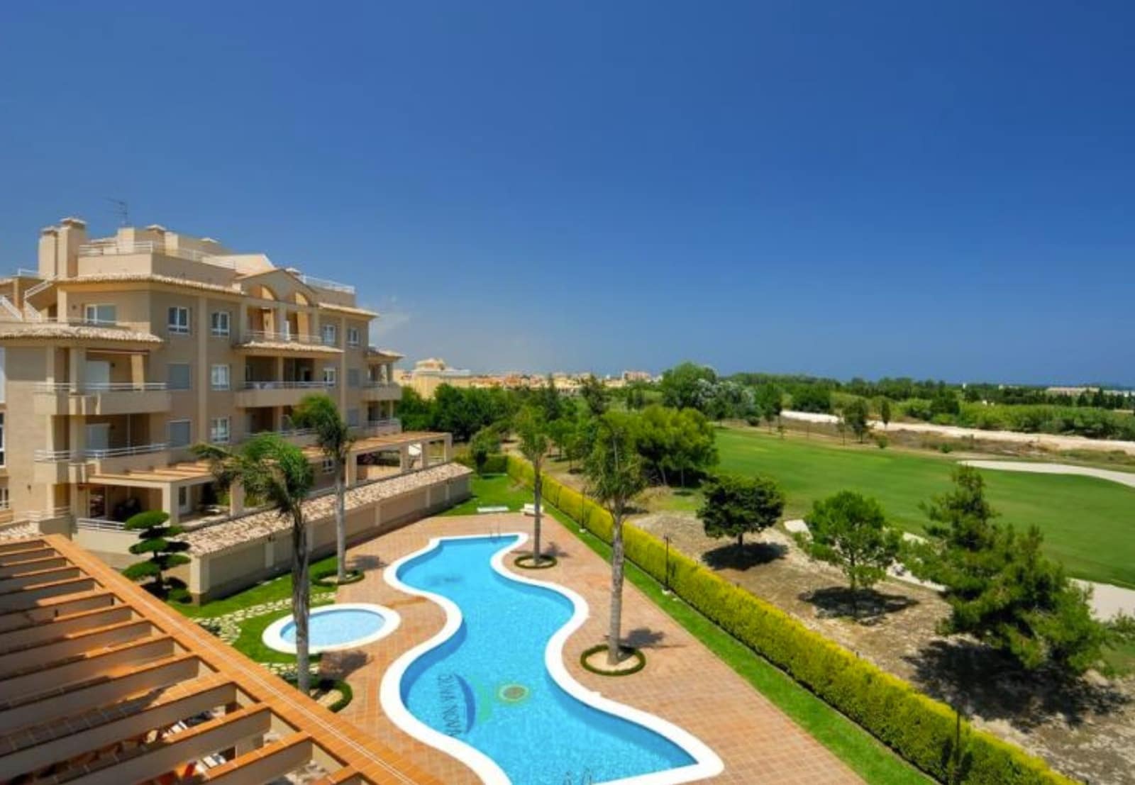 2 slaapkamer Appartement te koop in Oliva met zwembad garage - € 295.000 (Ref: 9366025)