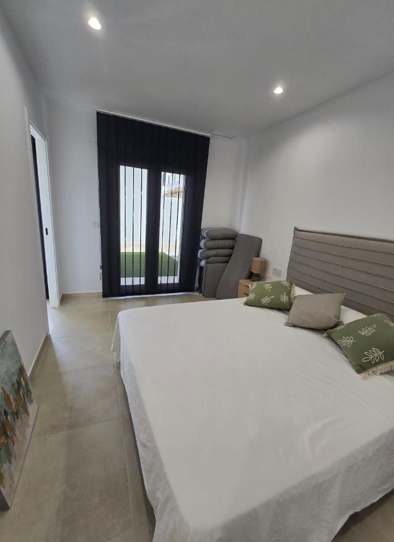 2 slaapkamer Villa te huur in Finestrat met zwembad garage - € 2.000 (Ref: 9376544)