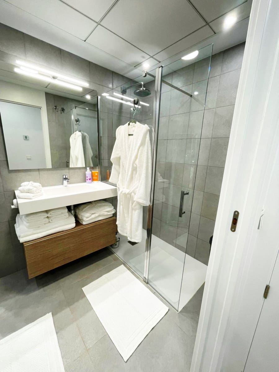 3 slaapkamer Appartement te huur in La Villajoyosa / Vila Joiosa met zwembad garage - € 2.400 (Ref: 9400297)