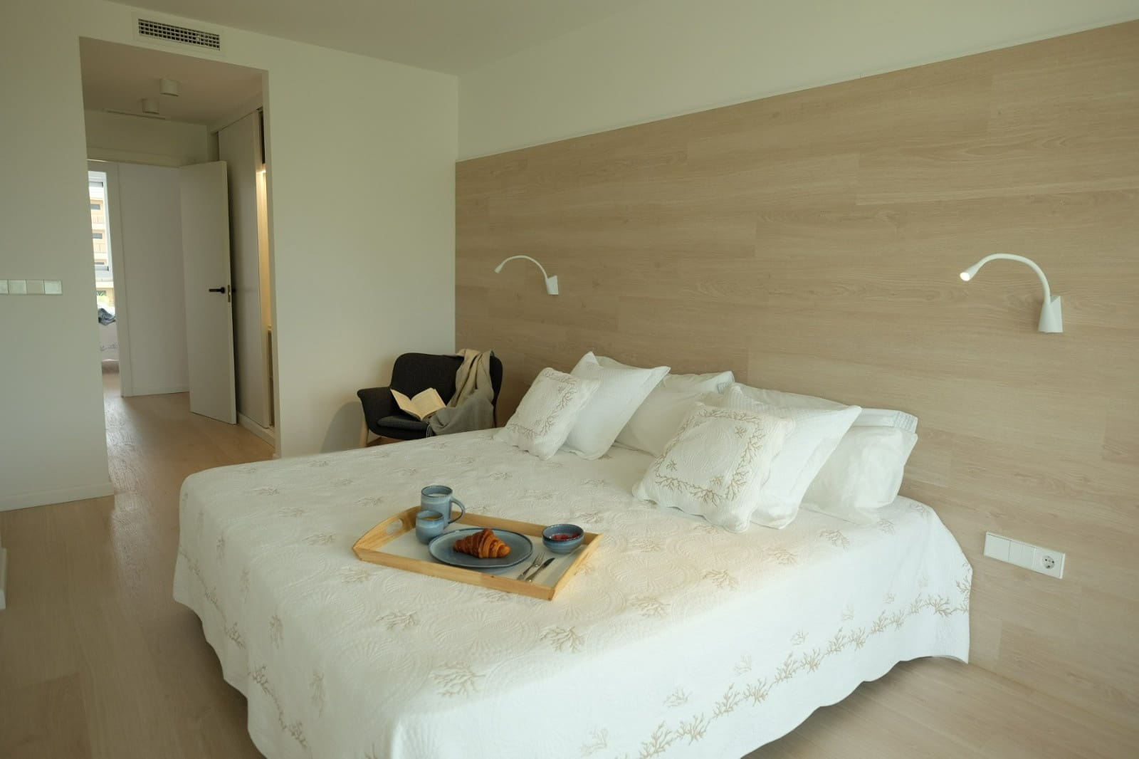 3 sypialnia Apartament do wynajęcia w Alfaz del Pi / L'Alfas del Pi z basenem garażem - 2 100 € (Ref: 9401815)