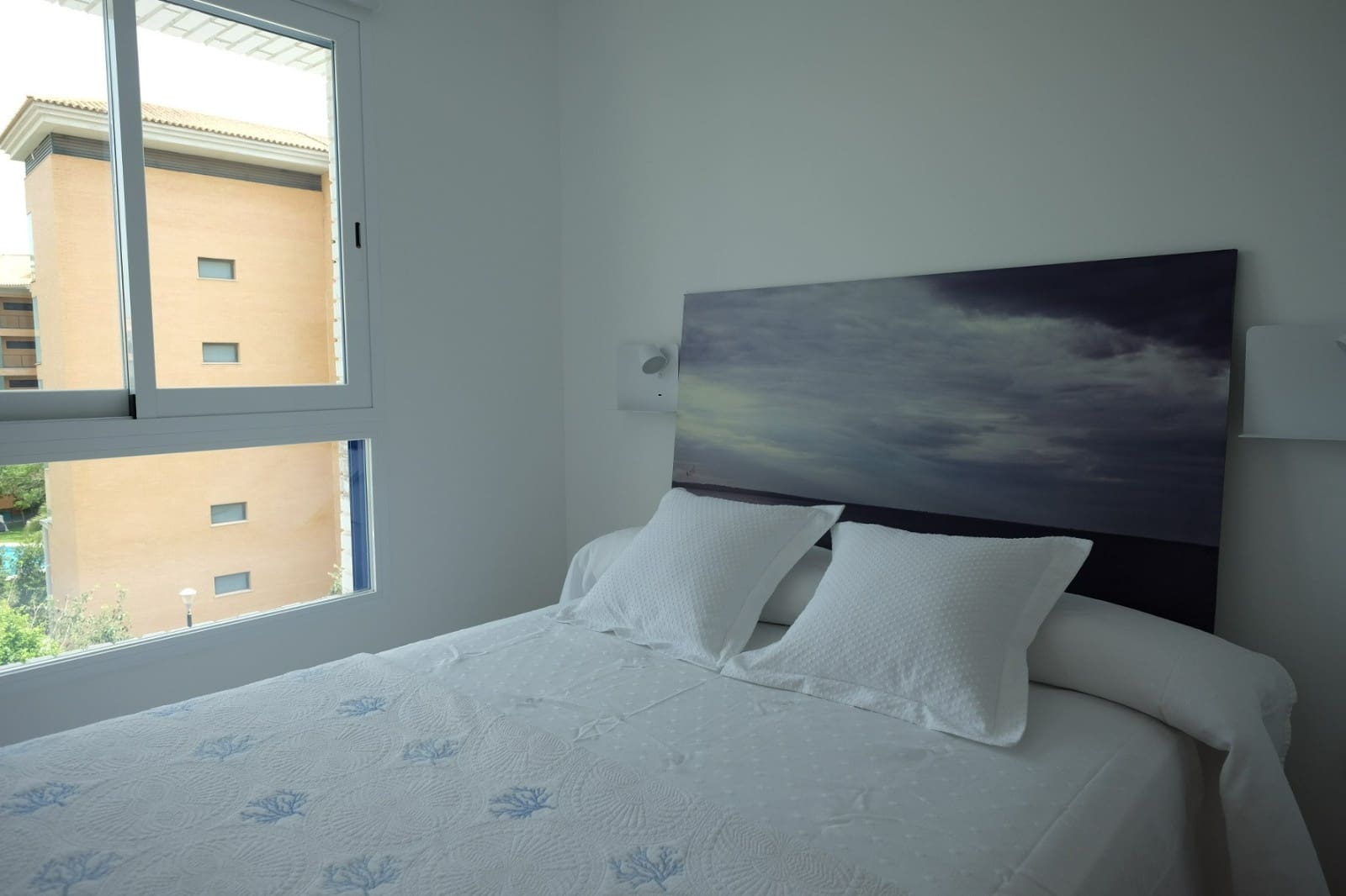 3 sypialnia Apartament do wynajęcia w Alfaz del Pi / L'Alfas del Pi z basenem garażem - 2 100 € (Ref: 9401815)