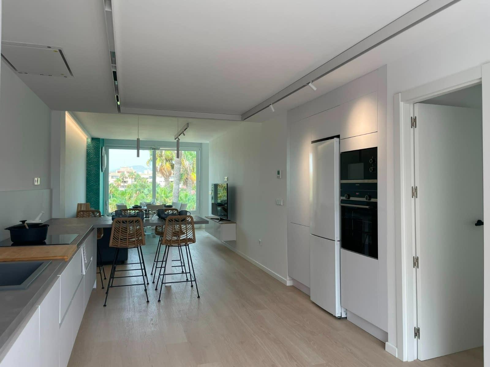 3 sypialnia Apartament do wynajęcia w Alfaz del Pi / L'Alfas del Pi z basenem garażem - 2 100 € (Ref: 9401815)