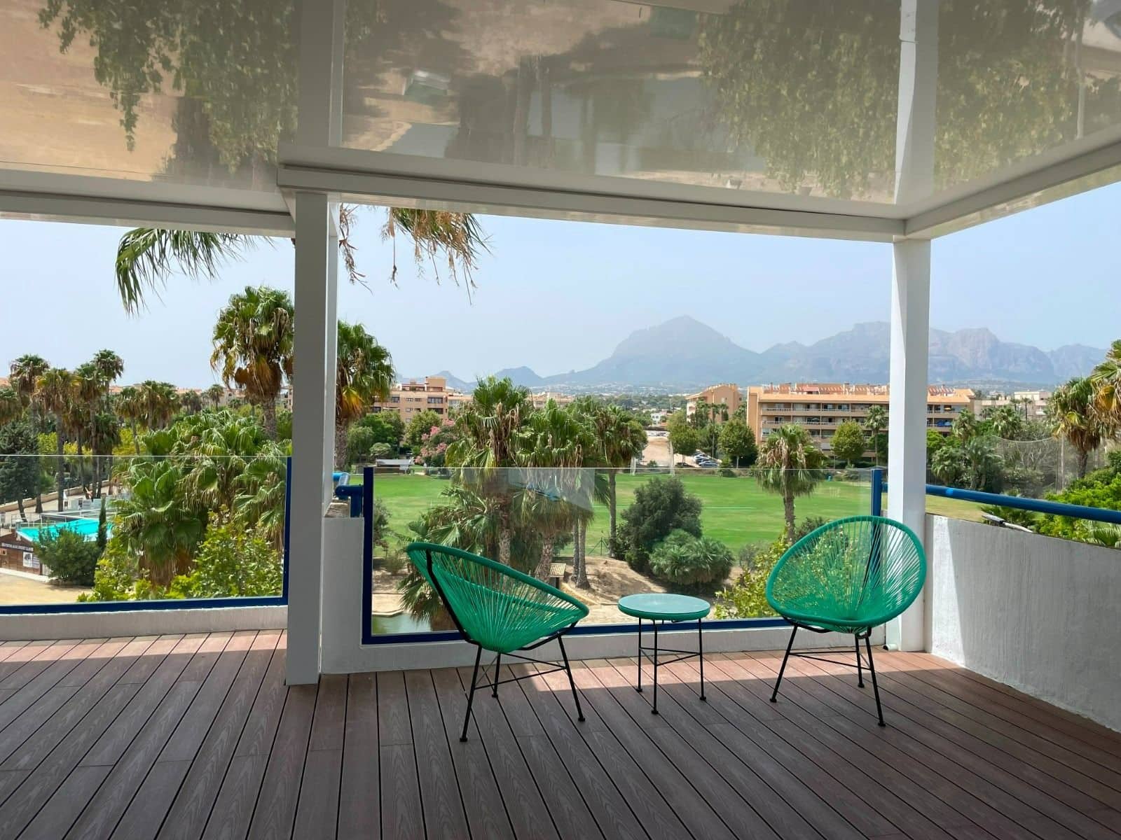 3 sypialnia Apartament do wynajęcia w Alfaz del Pi / L'Alfas del Pi z basenem garażem - 2 100 € (Ref: 9401815)