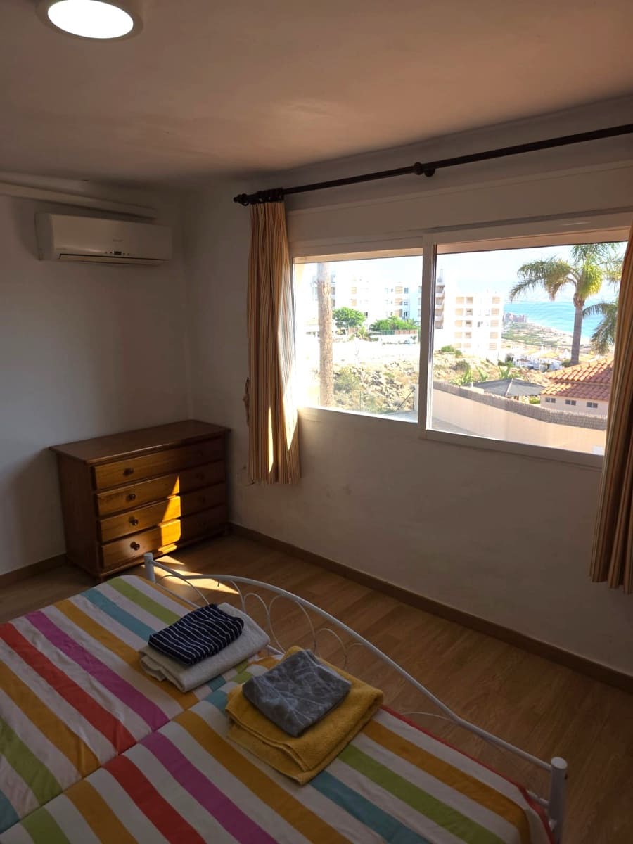 3 slaapkamer Rijtjeshuis te koop in Santa Pola met zwembad garage - € 365.000 (Ref: 9406073)