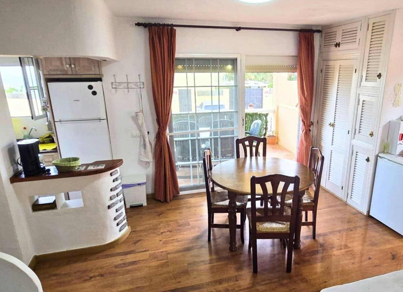 3 slaapkamer Rijtjeshuis te koop in Santa Pola met zwembad garage - € 365.000 (Ref: 9406073)