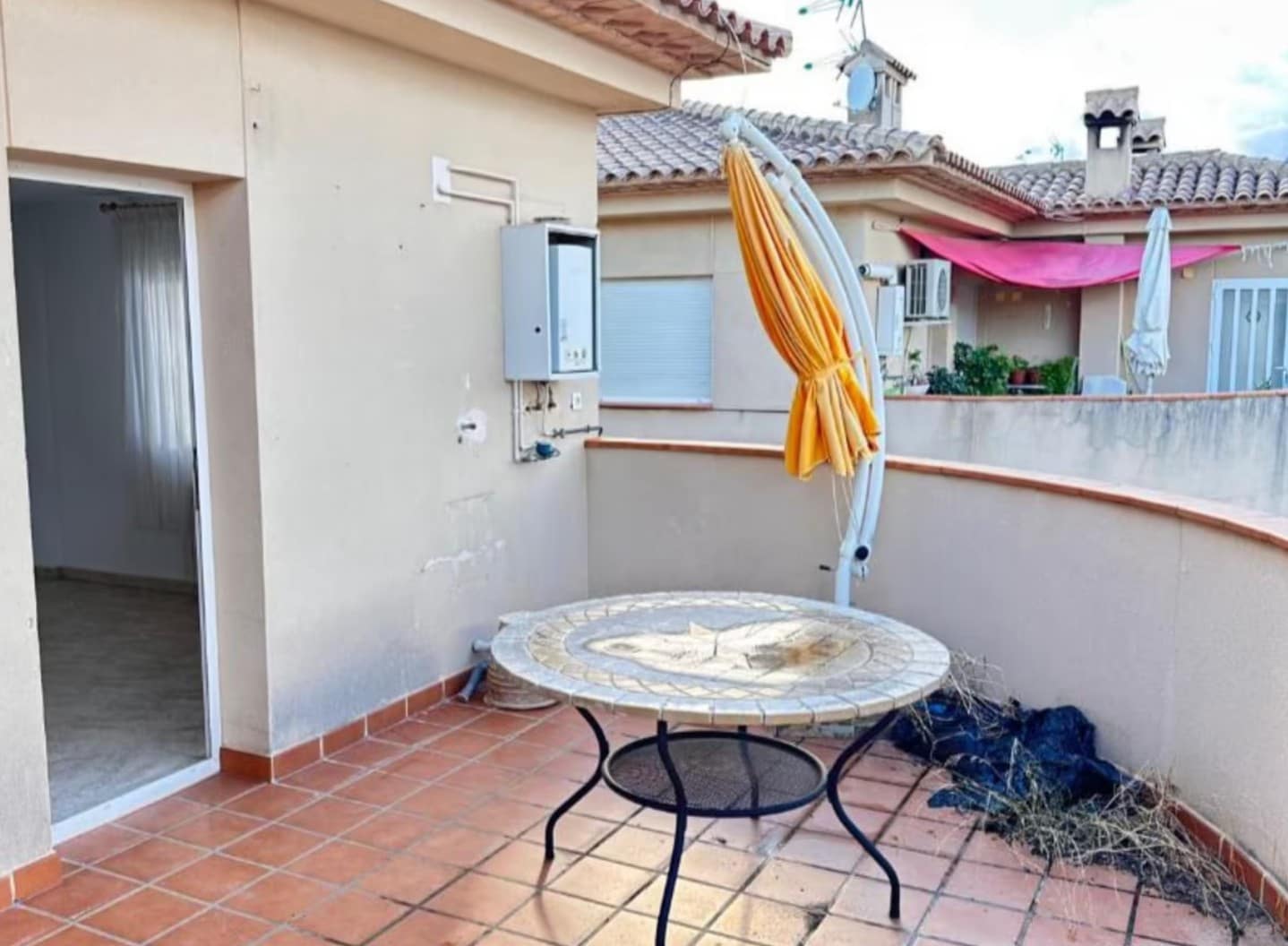 5 sovrum Radhus till salu i La Nucia med pool garage - 345 000 € (Ref: 9415653)