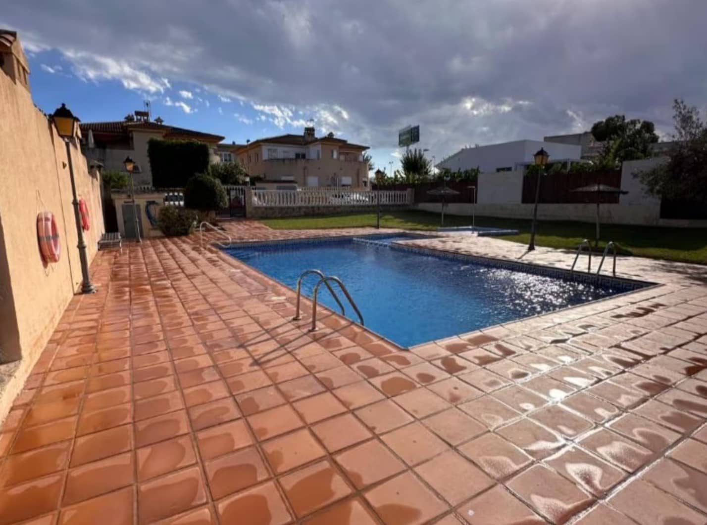 5 sovrum Radhus till salu i La Nucia med pool garage - 345 000 € (Ref: 9415653)