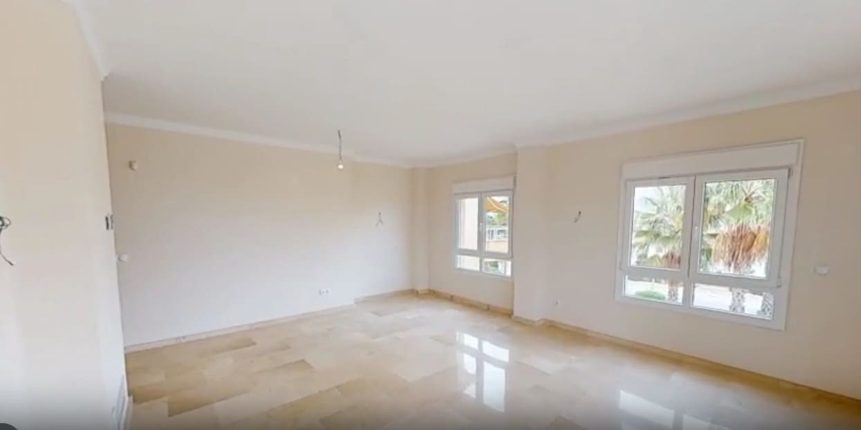 1 soveværelse Lejlighed til salg i Oliva med swimmingpool garage - € 215.000 (Ref: 9415654)