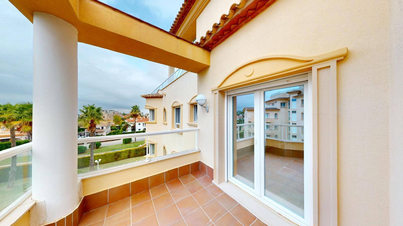 1 soveværelse Lejlighed til salg i Oliva med swimmingpool garage - € 215.000 (Ref: 9415654)