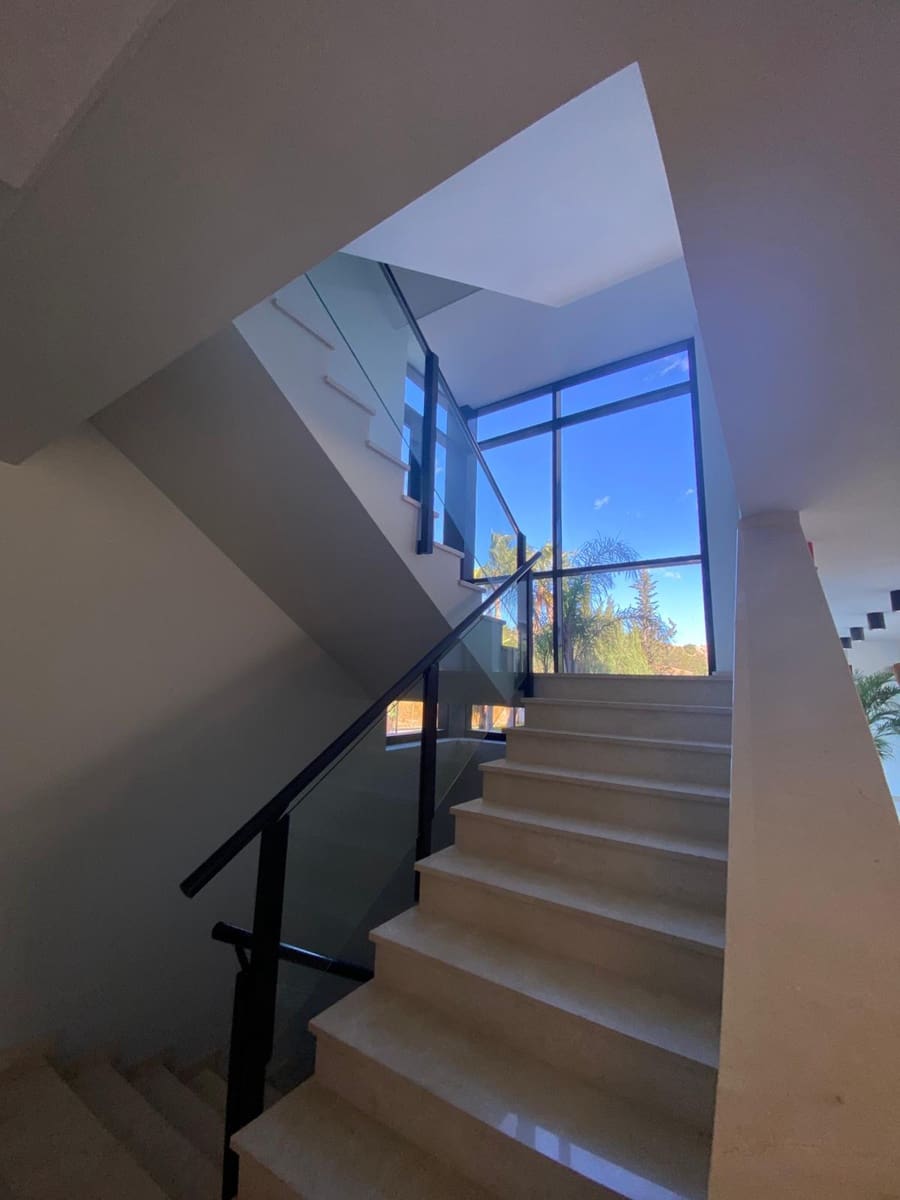 22 bedroom Business for sale in La Nucia - € 10,000,000 (Ref: 9419289)