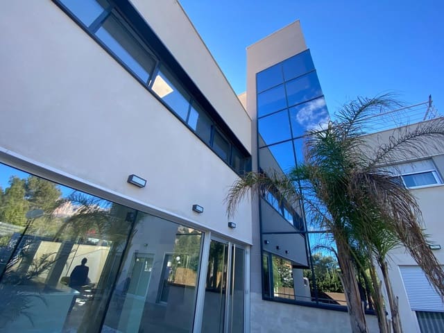 22 bedroom Business for sale in La Nucia Pueblo  , La Nucia - € 10,000,000 (Ref: 9419289)