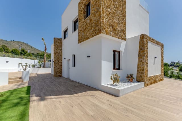 Chalet de 3 habitaciones en Golf Bahía, Finestrat en venta con piscina garaje - 635.000 € (Ref: 9426548)