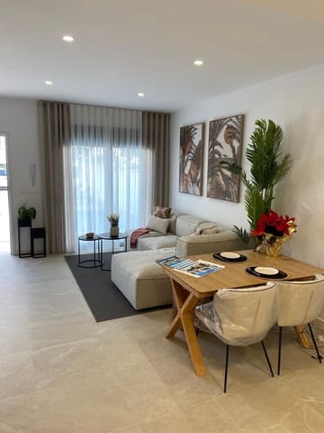 3 sovrum Radhus till salu i San Pedro del Pinatar ciudad, San Pedro del Pinatar med pool garage - 369 900 € (Ref: 9438766)