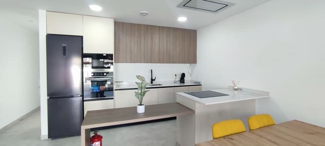 Bungalow de 3 habitaciones en Pilar de la Horadada ciudad, Pilar de la Horadada en venta con piscina garaje - 289.900 € (Ref: 9438768)