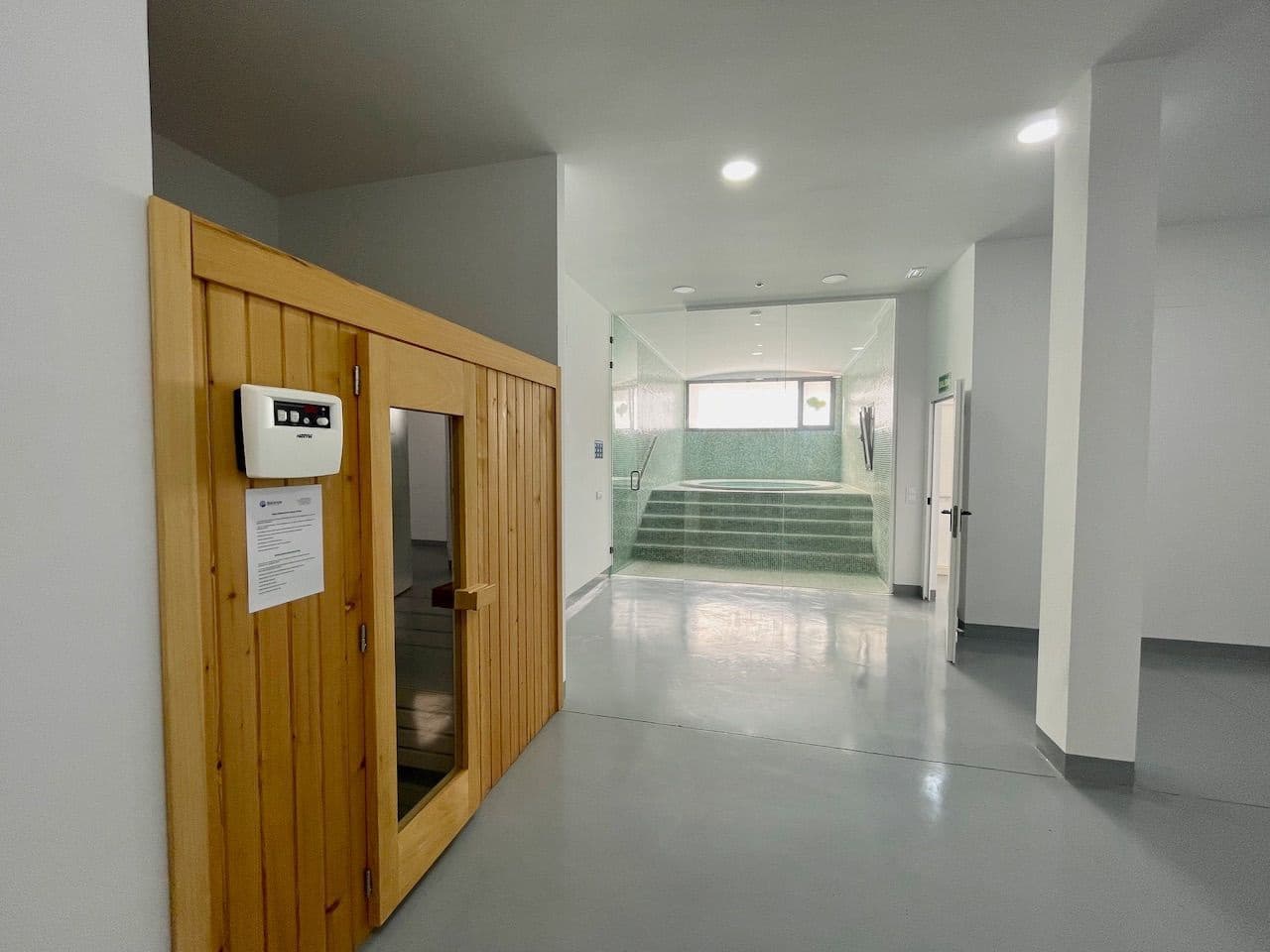 3 sypialnia Penthouse na sprzedaż w Finestrat z basenem garażem - 540 000 € (Ref: 9447078)