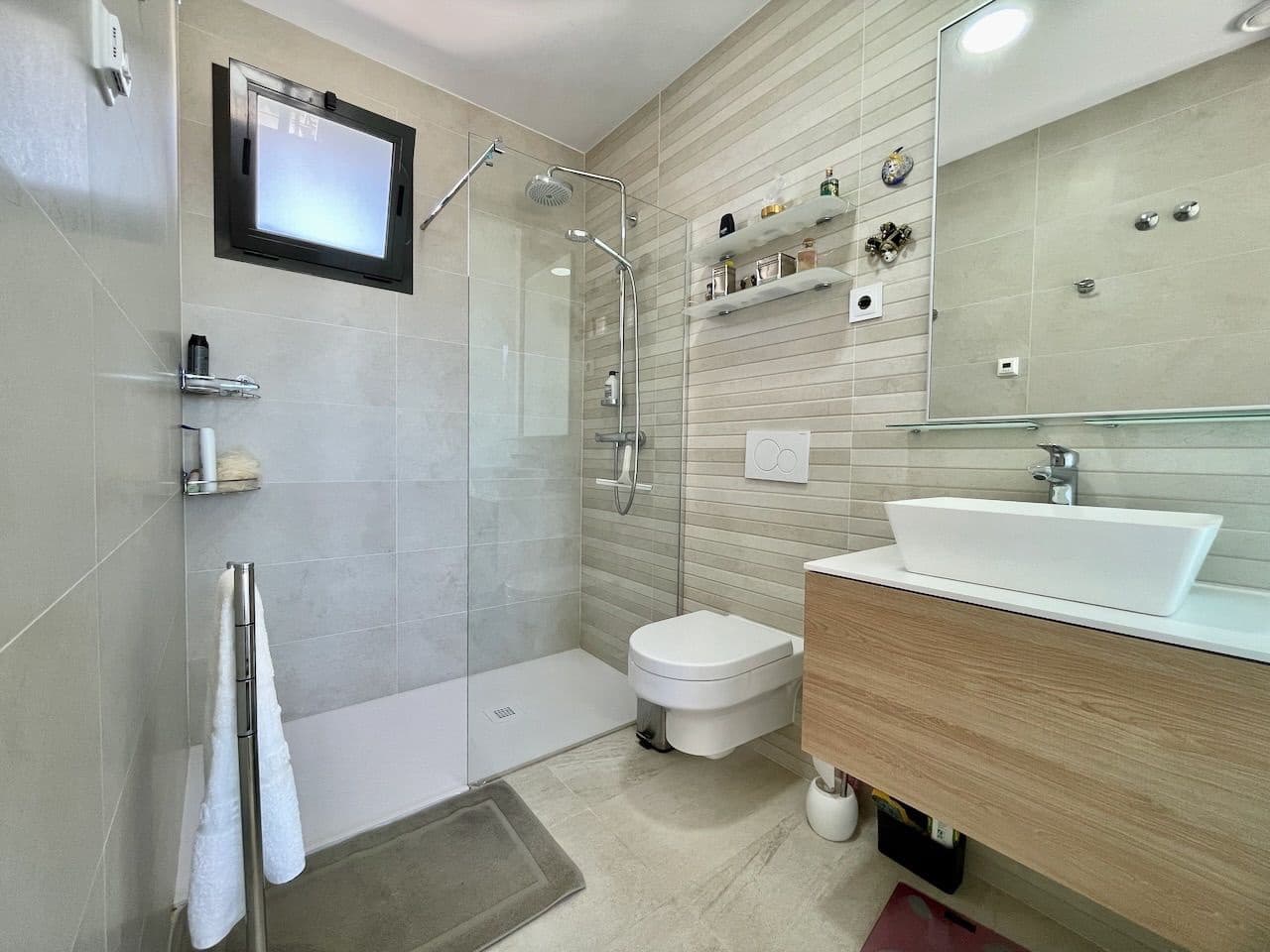 3 sypialnia Penthouse na sprzedaż w Finestrat z basenem garażem - 540 000 € (Ref: 9447078)