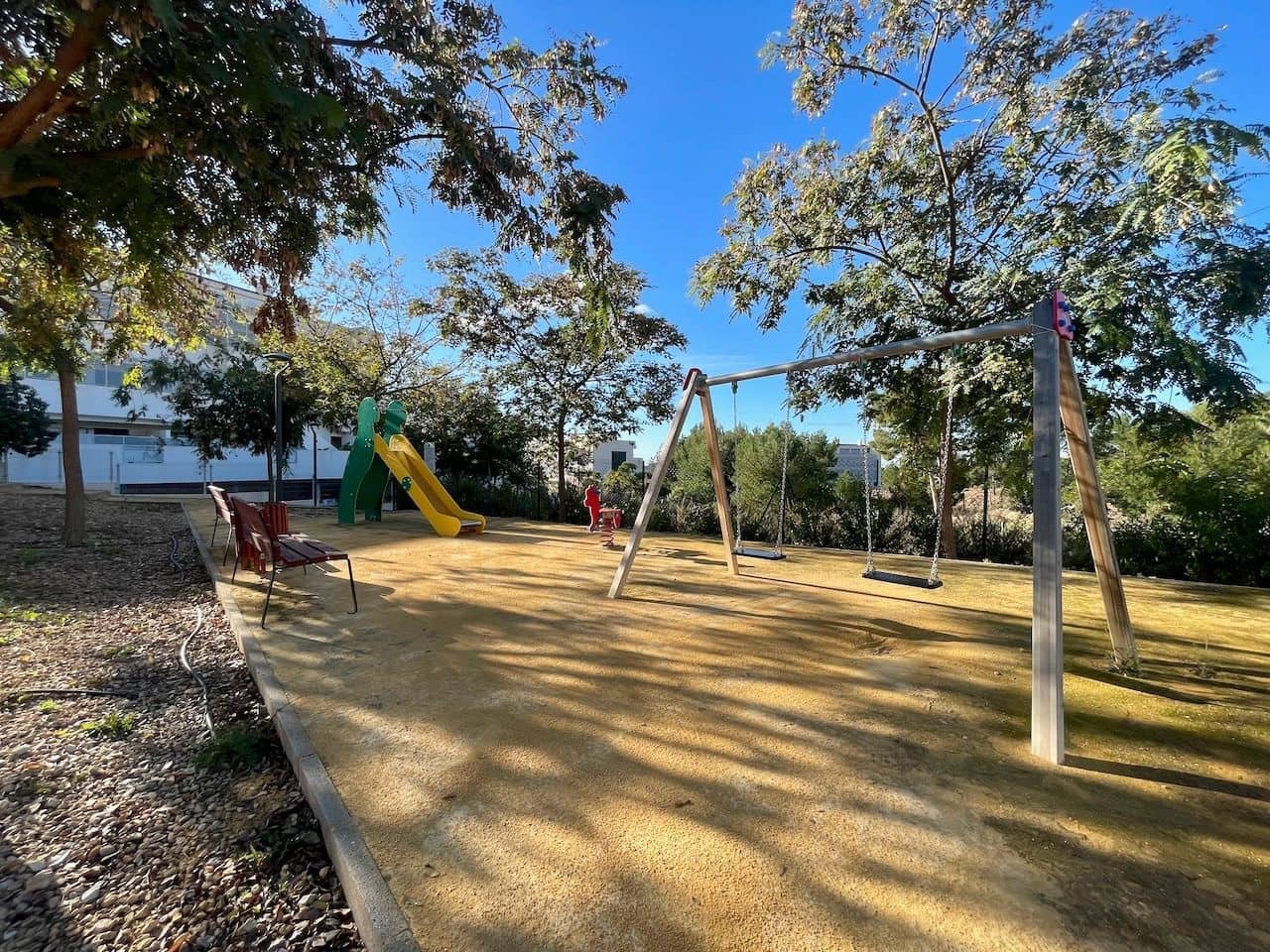 3 sypialnia Penthouse na sprzedaż w Finestrat z basenem garażem - 540 000 € (Ref: 9447078)