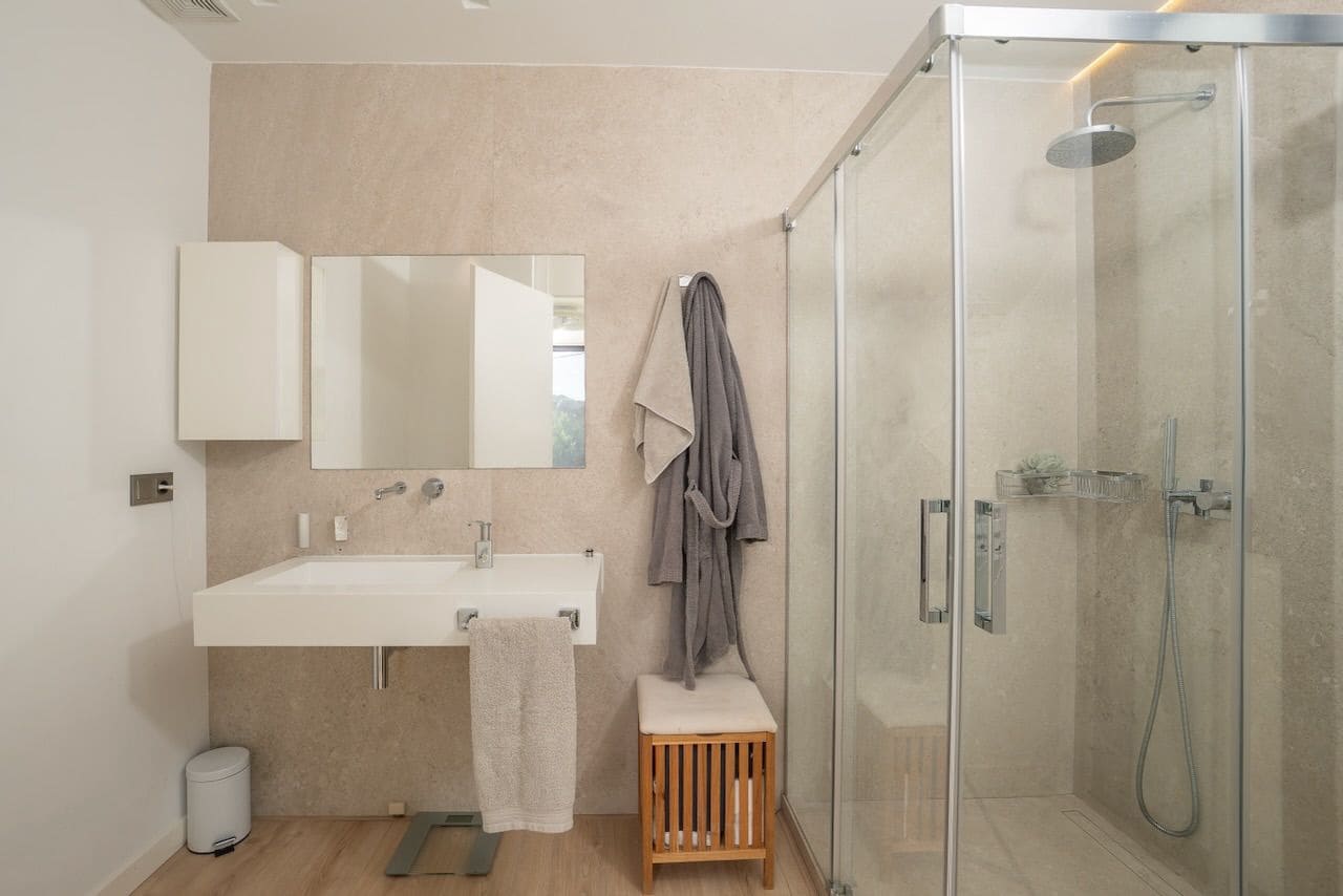 4 slaapkamer Villa te koop in Alfaz del Pi / L'Alfas del Pi met zwembad garage - € 1.675.000 (Ref: 9447231)