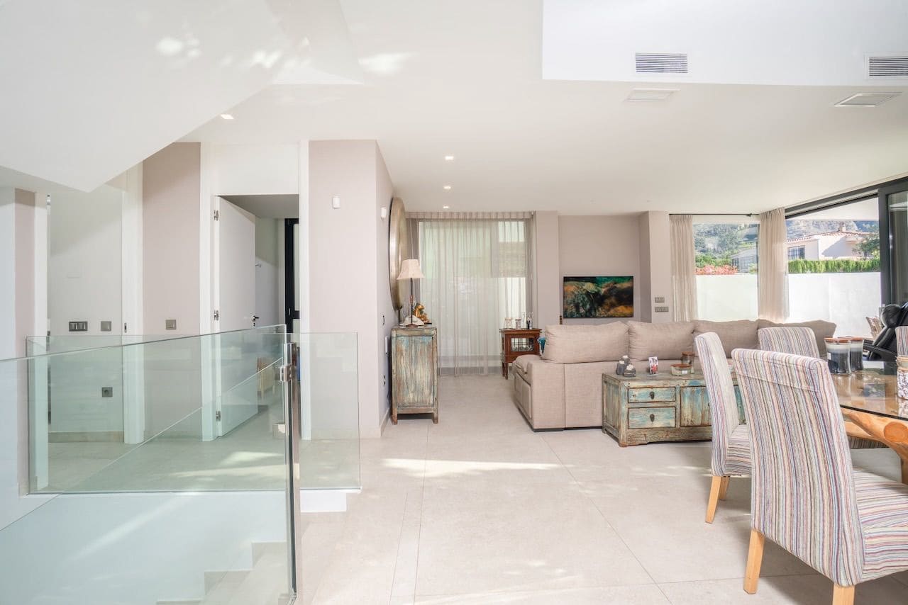 4 slaapkamer Villa te koop in Alfaz del Pi / L'Alfas del Pi met zwembad garage - € 1.675.000 (Ref: 9447231)