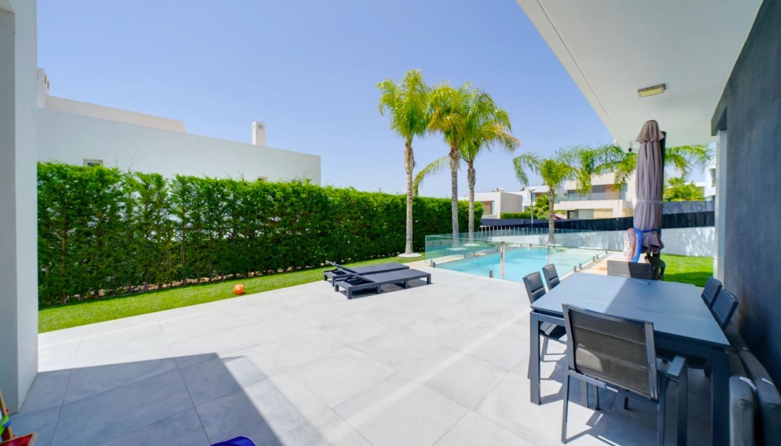 3 soveværelse Villa til leje i Finestrat med swimmingpool garage - € 4.995 (Ref: 9452442)