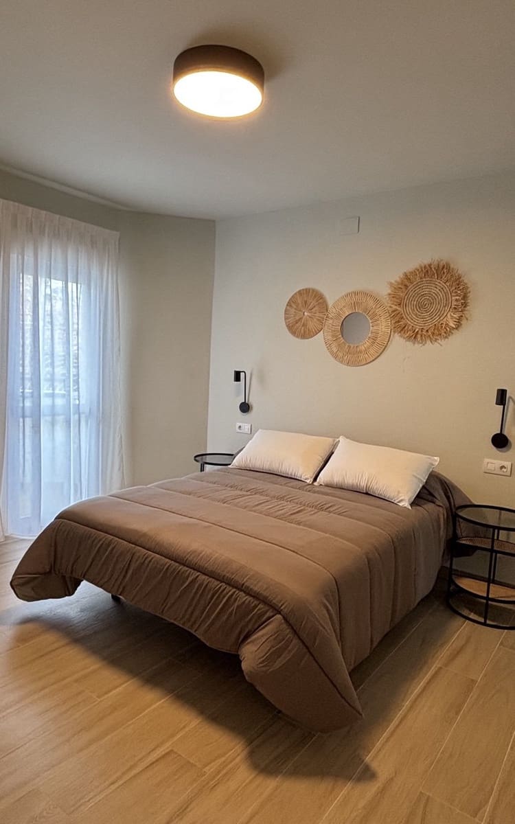 3 bedroom Apartment for rent in Alfaz del Pi / L'Alfas del Pi with pool garage - € 2,300 (Ref: 9452492)