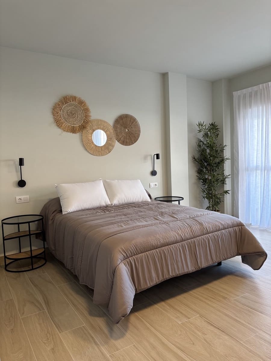 3 quarto Apartamento para arrendar em Alfaz del Pi / L'Alfas del Pi com piscina garagem - 1 800 € (Ref: 9452550)