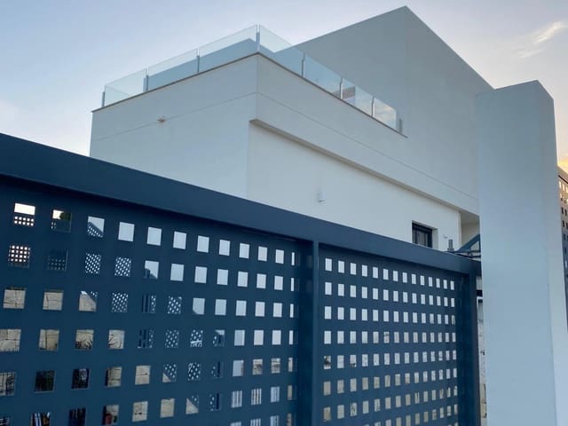 3 sypialnia Willa na sprzedaż w Escandinavia - Cautivador, Alfaz del Pi / L'Alfàs del Pi z basenem garażem - 575 000 € (Ref: 9462867)