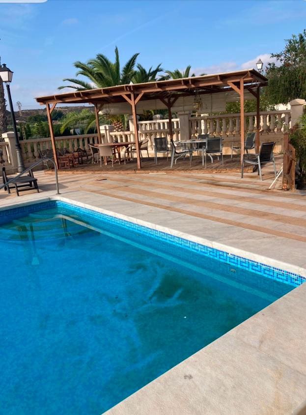 Finca/Casa Rural en Novelda en venta con piscina garaje - 1.260.000 € (Ref: 9491686)