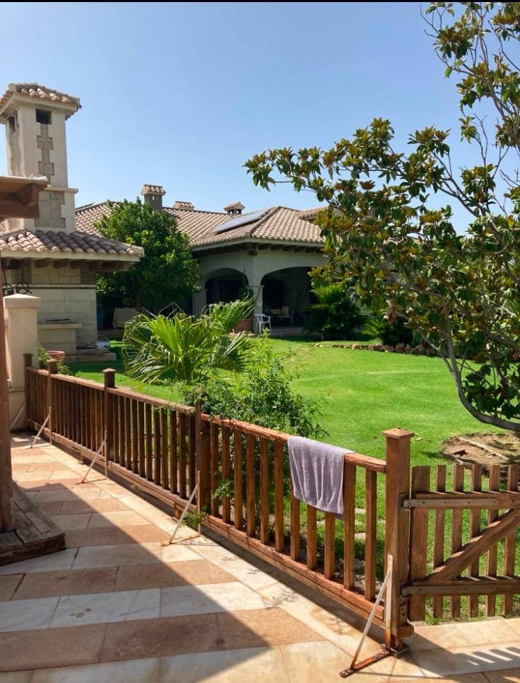 Finca/Casa Rural en Novelda en venta con piscina garaje - 1.260.000 € (Ref: 9491686)