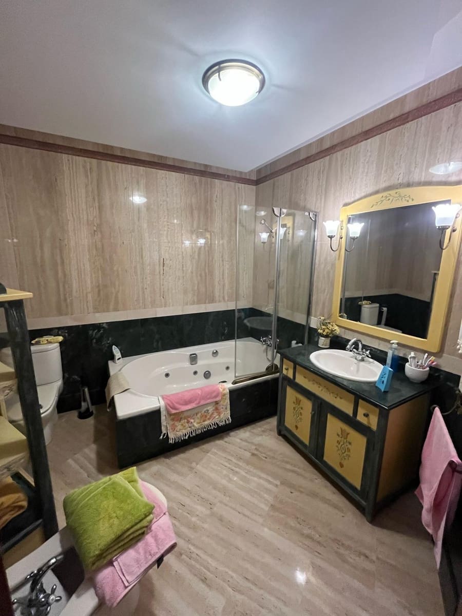 Finca/Casa Rural en Novelda en venta con piscina garaje - 1.260.000 € (Ref: 9491686)