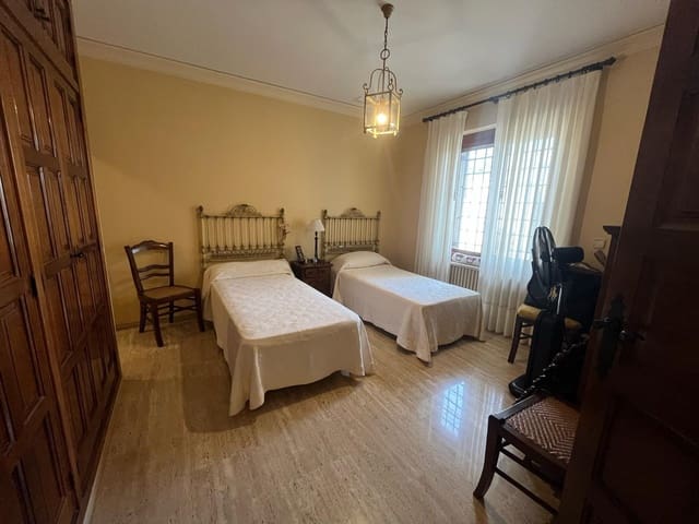 Finca/Casa Rural en Novelda en venta con piscina garaje - 1.260.000 € (Ref: 9491686)