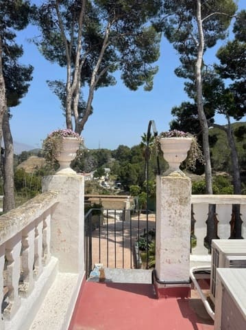 4 soveværelse Finca/Landehus til salg i Polop med swimmingpool garage - € 2.000.000 (Ref: 9495595)