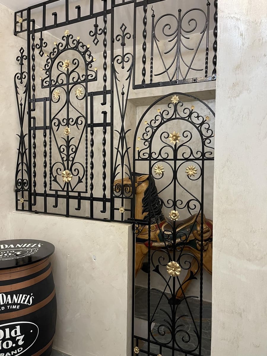 4 soveværelse Finca/Landehus til salg i Polop med swimmingpool garage - € 2.000.000 (Ref: 9495595)