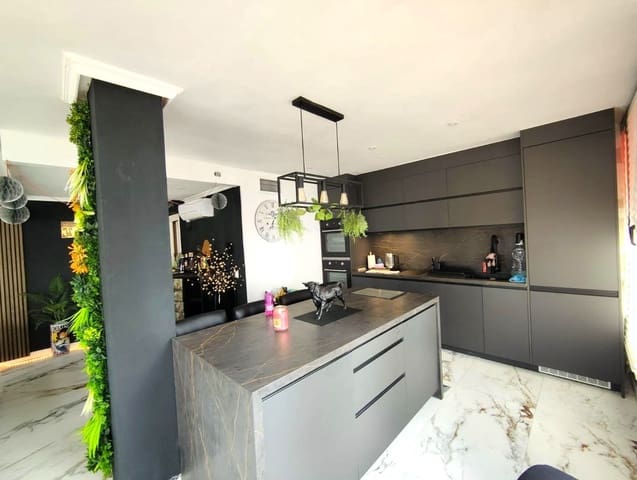 3 Zimmer Apartment zu verkaufen in Playa Levante, Benidorm mit Pool - 490.000 € (Ref: 9500178)