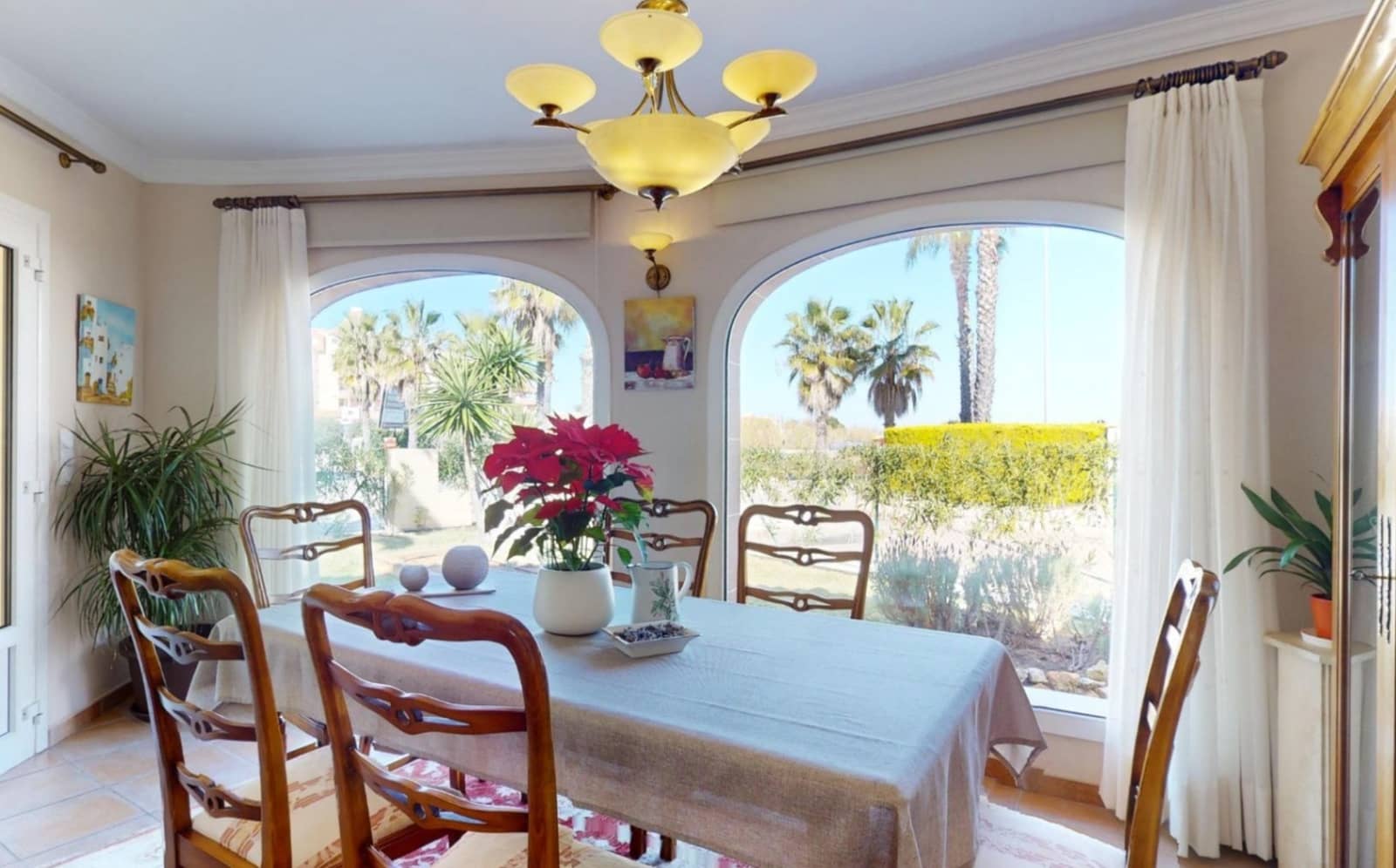 2 soveværelse Villa til salg i Oliva med garage - € 730.000 (Ref: 9523489)