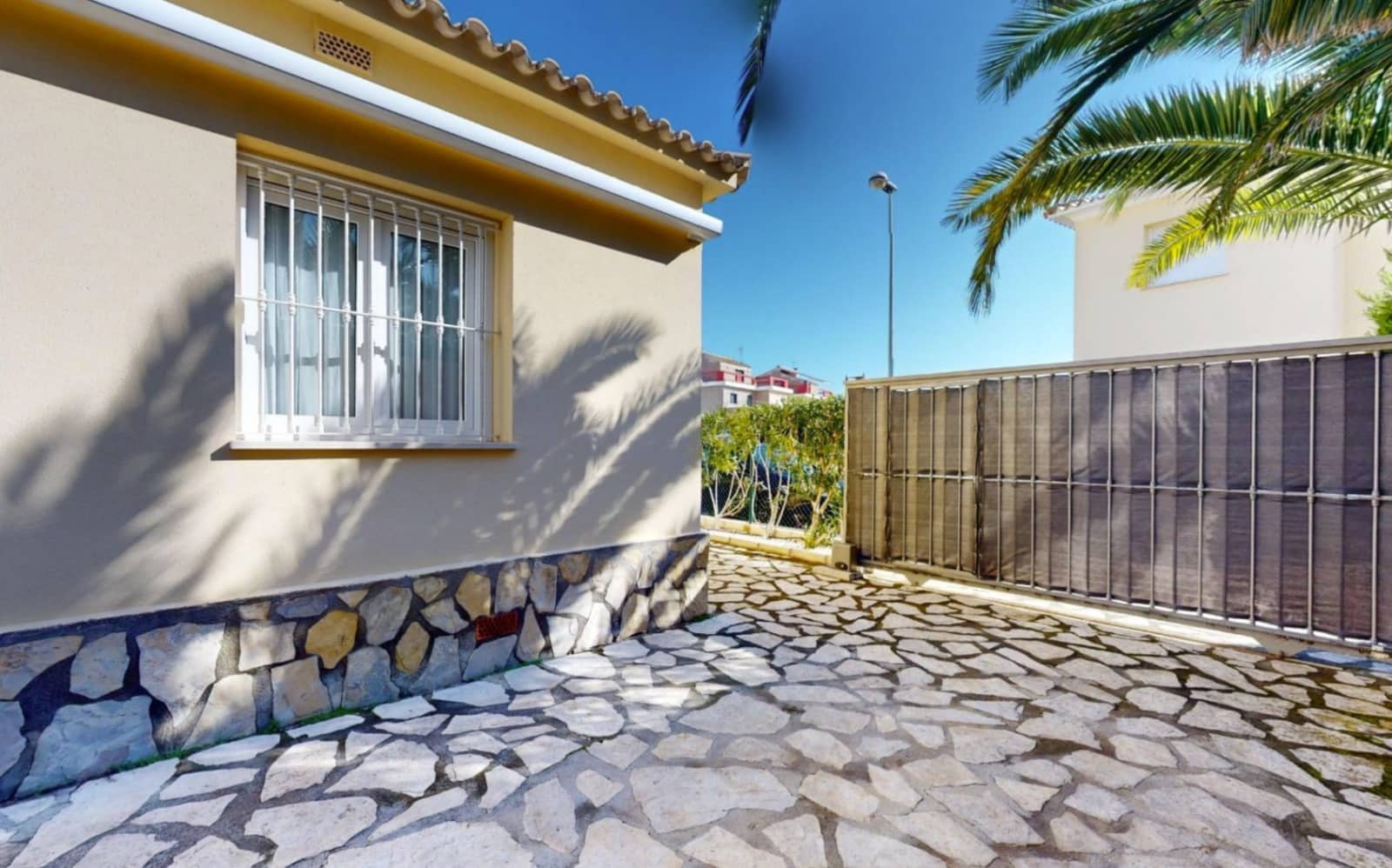 2 soveværelse Villa til salg i Oliva med garage - € 730.000 (Ref: 9523489)