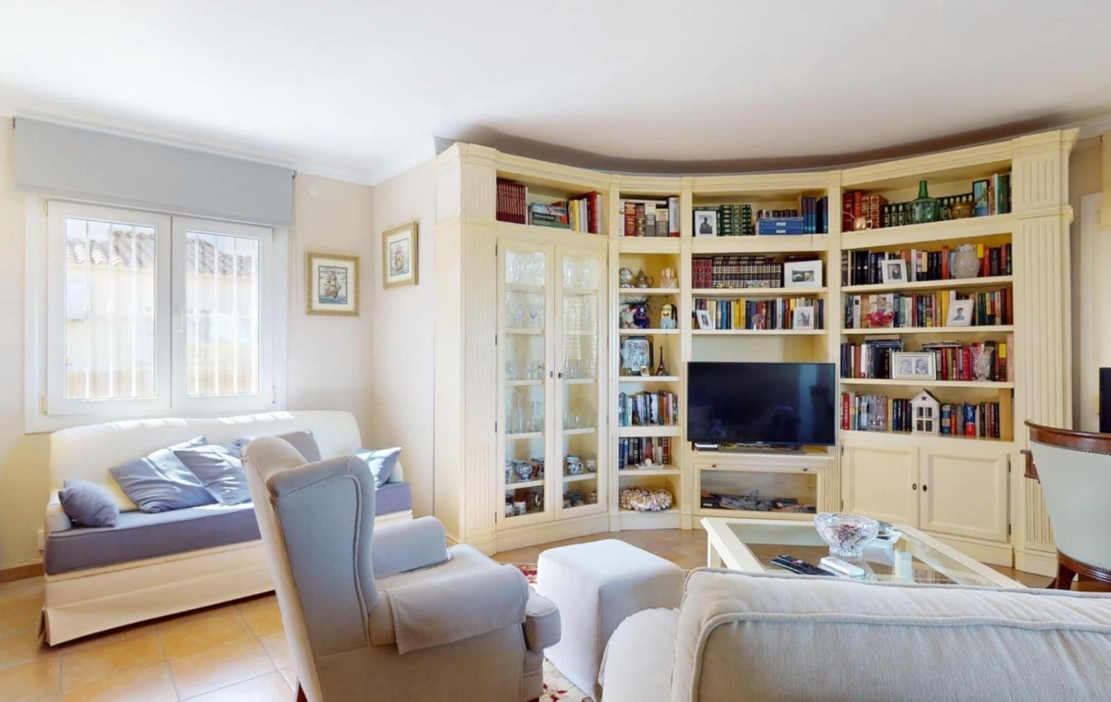 2 soveværelse Villa til salg i Oliva med garage - € 730.000 (Ref: 9523489)