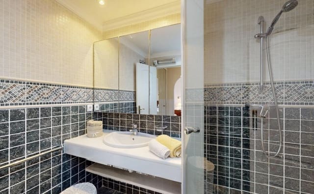 2 soveværelse Villa til salg i Oliva Nova, Oliva med garage - € 730.000 (Ref: 9523489)