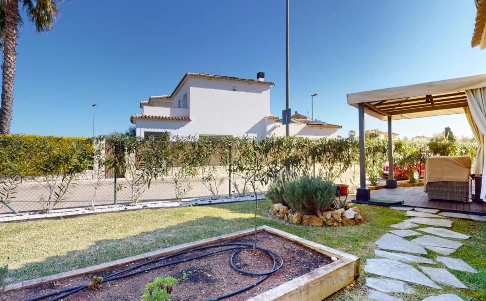 2 soveværelse Villa til salg i Oliva med garage - € 730.000 (Ref: 9523489)