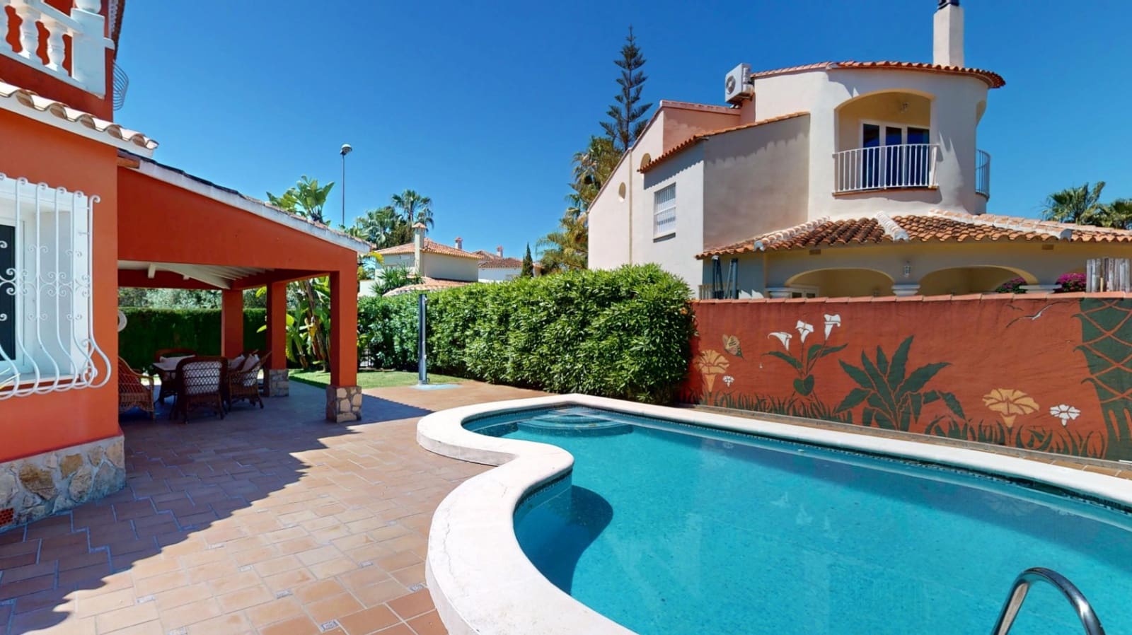 3 Zimmer Villa zu verkaufen in Oliva mit Pool Garage - 485.000 € (Ref: 9524952)