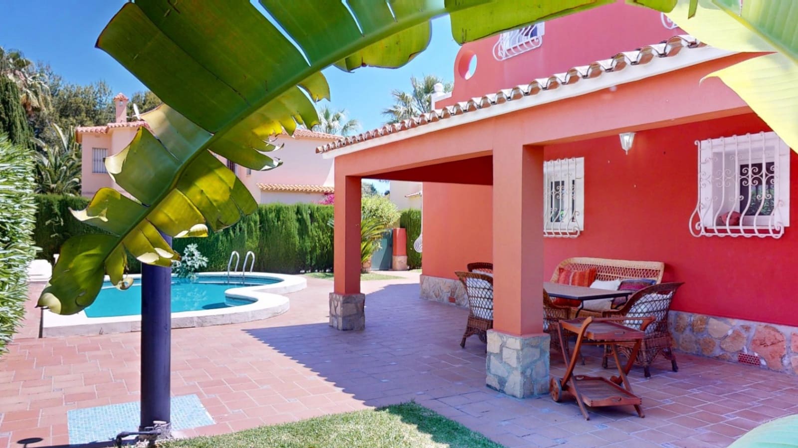 3 Zimmer Villa zu verkaufen in Oliva mit Pool Garage - 485.000 € (Ref: 9524952)