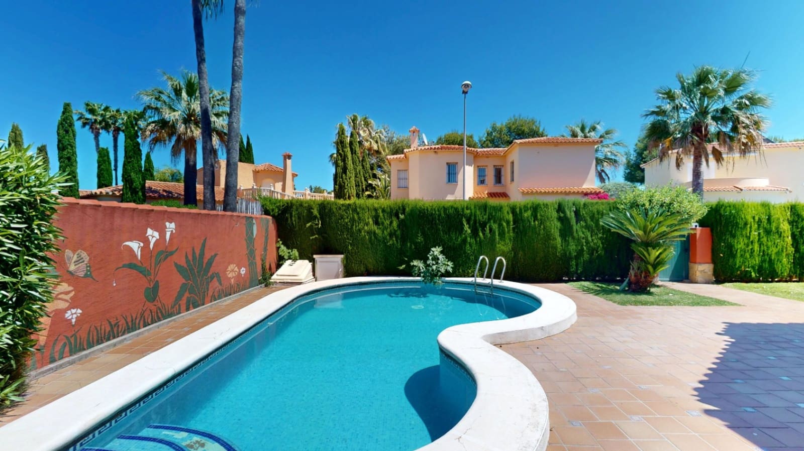 3 Zimmer Villa zu verkaufen in Oliva mit Pool Garage - 485.000 € (Ref: 9524952)