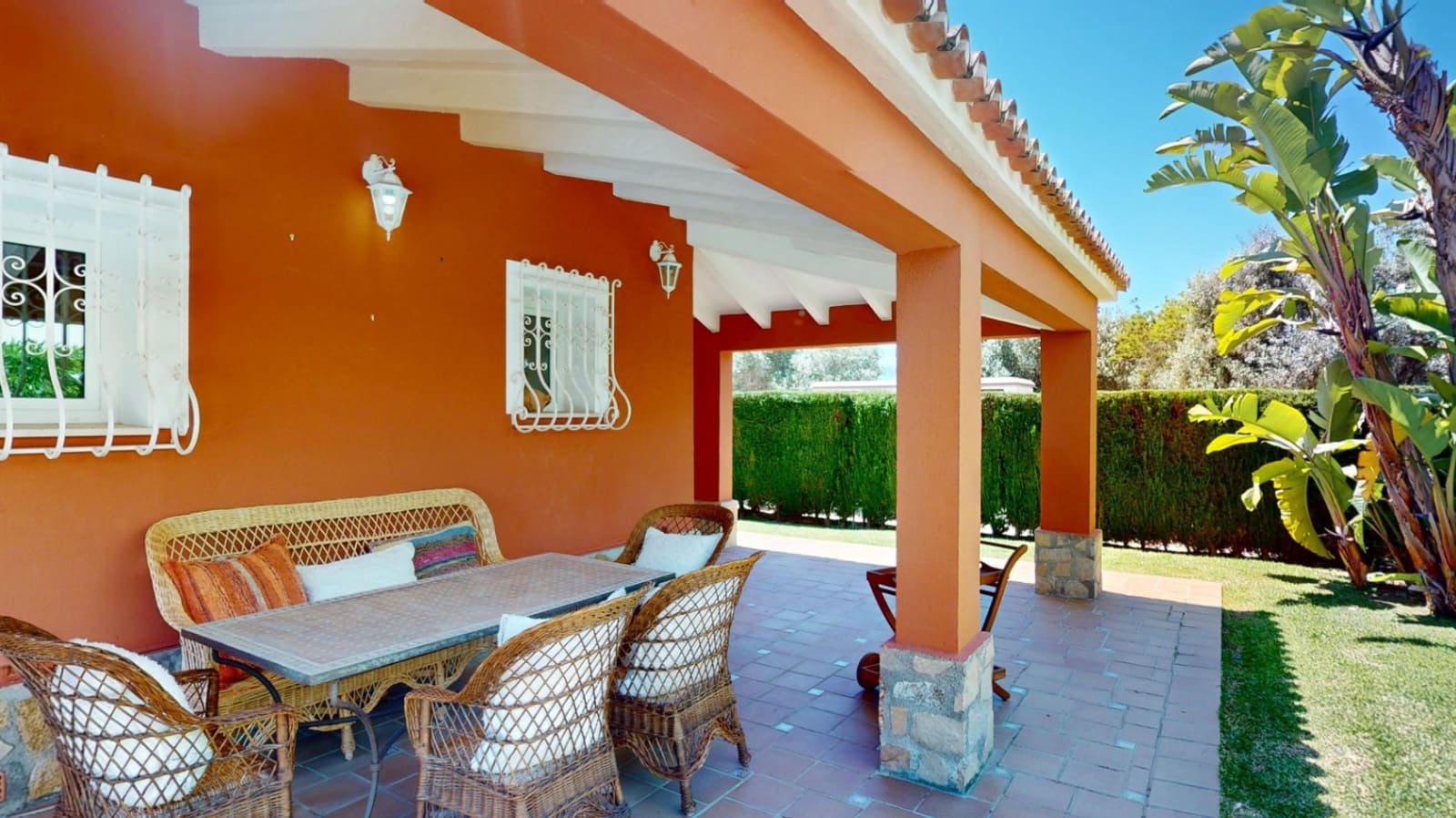 3 Zimmer Villa zu verkaufen in Oliva mit Pool Garage - 485.000 € (Ref: 9524952)